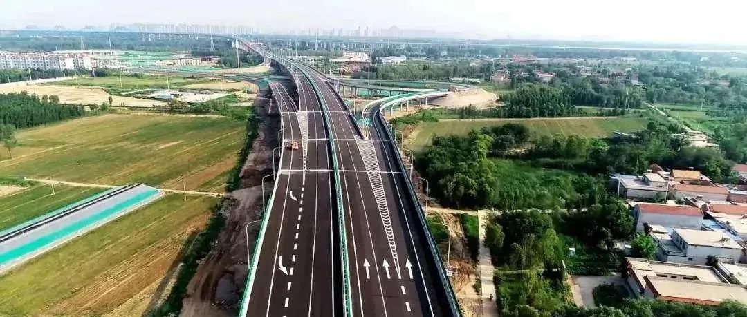 300億！董梁高速沈海至新泰段將開建，項(xiàng)目前期中標(biāo)了！